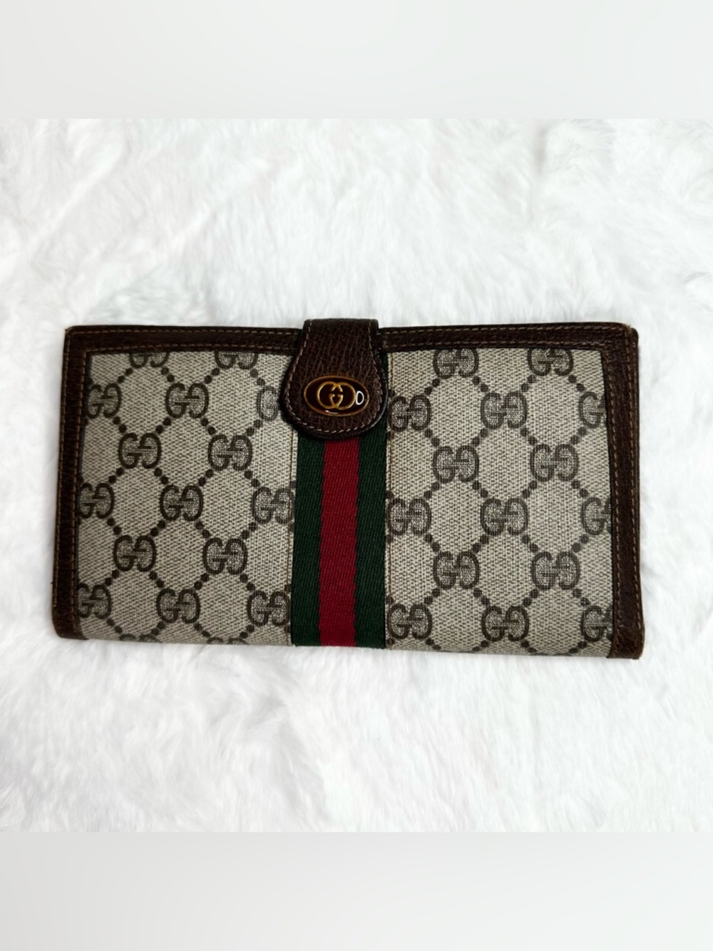*GUCCI* VTG Cherry Line GG Tri-Fold Long Wallet Clutch